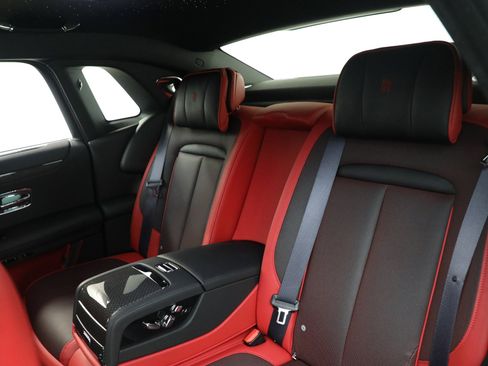 Certified 2025 Rolls-Royce Ghost Black Badge image 29