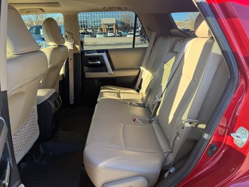 Used 2014 Toyota 4Runner Limited image 17