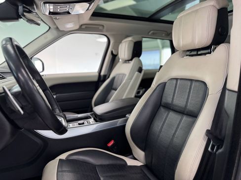 Used 2019 Land Rover Range Rover Sport HSE Dynamic image 14