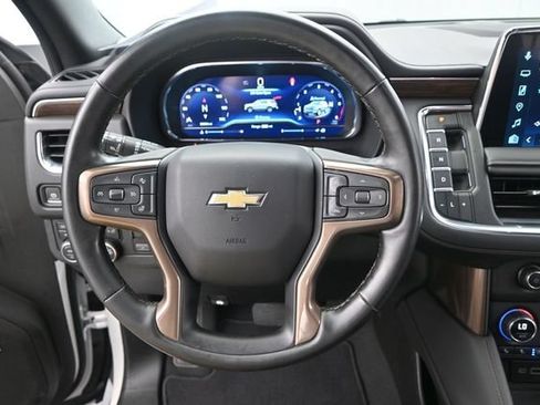 Used 2024 Chevrolet Suburban High Country w/ Max Trailering Package AWD/4WD image 6