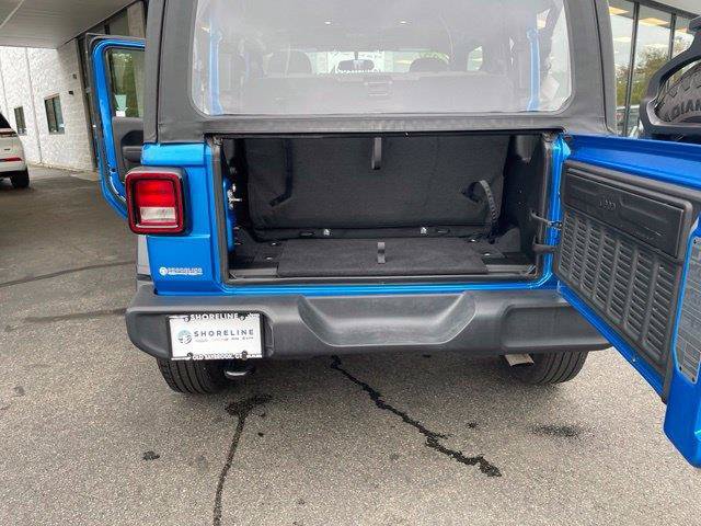 Used 2025 Jeep Wrangler Sport AWD/4WD image 27