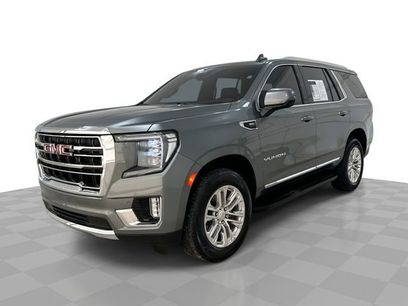 Used 2024 GMC Yukon SLT w/ SLT Luxury Package