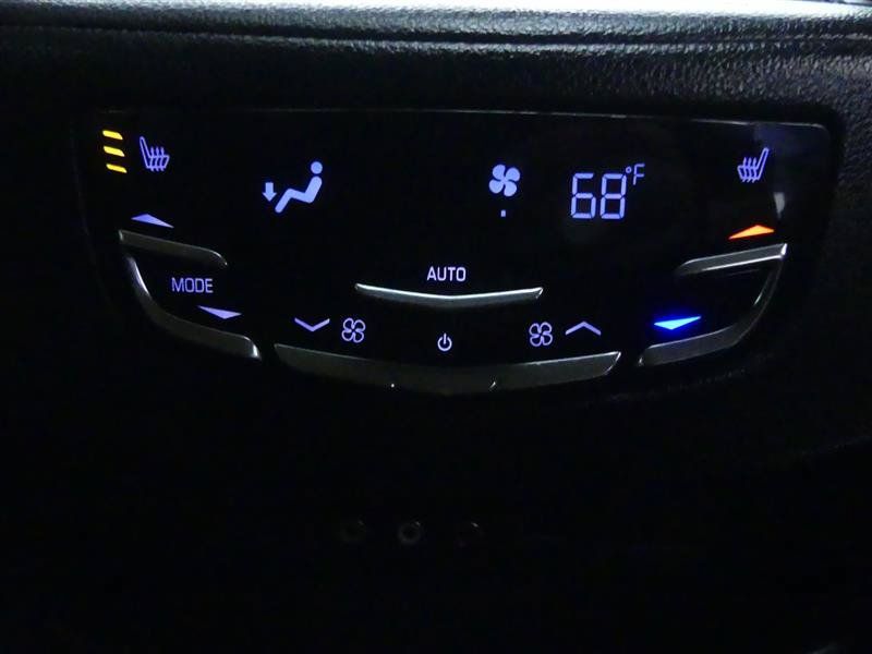Used 2015 Cadillac Escalade Platinum AWD/4WD image 28
