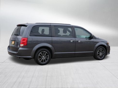 Used 2018 Dodge Grand Caravan GT FWD image 7