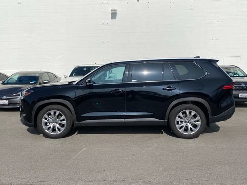 Certified 2025 Toyota Grand Highlander AWD Hybrid image 2