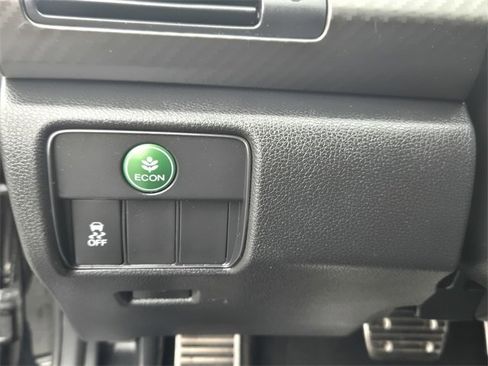 Used 2016 Honda Accord Sport image 25