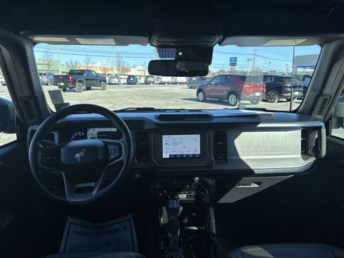 Used 2023 Ford Bronco Outer Banks image 11