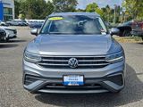 Used 2022 Volkswagen Tiguan SE image 2