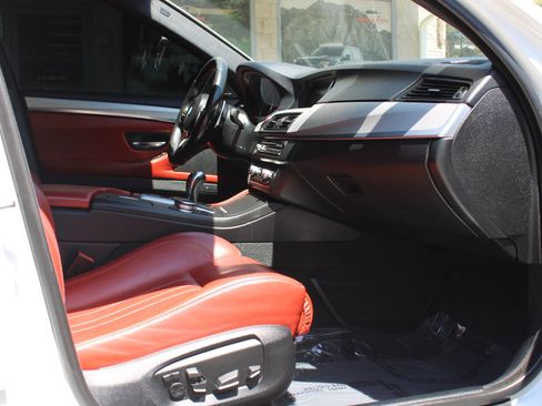 Used 2016 BMW M5 RWD image 7