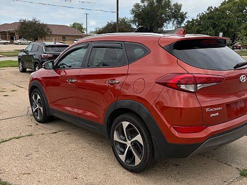 Used 2016 Hyundai Tucson Limited AWD/4WD image 2