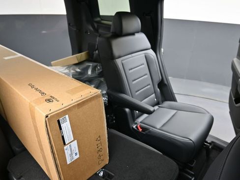 New 2026 Hyundai Santa Fe Calligraphy AWD/4WD image 16