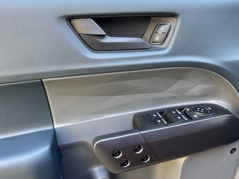 New 2025 Ford Maverick Lariat w/ Black Appearance Package image 10