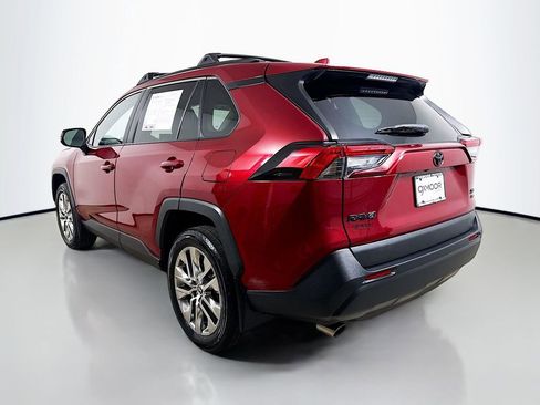 Certified 2021 Toyota RAV4 XLE Premium image 5