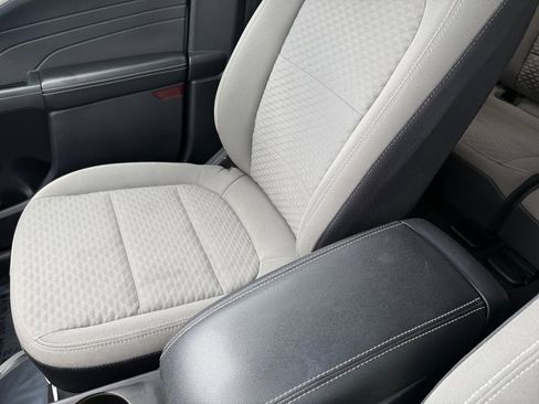 Certified 2022 Ford Escape SE w/ Convenience Package image 14