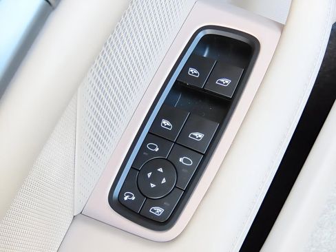 New 2025 Porsche Taycan image 48