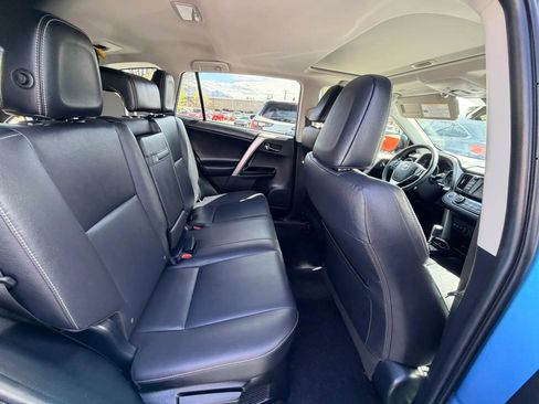 Used 2018 Toyota RAV4 Limited AWD/4WD image 20