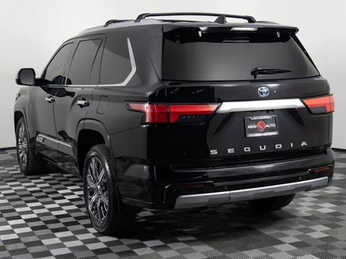 Used 2023 Toyota Sequoia Capstone image 5