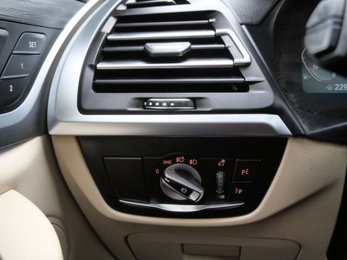 Used 2022 BMW X3 xDrive30i w/ Premium Package 2 image 26