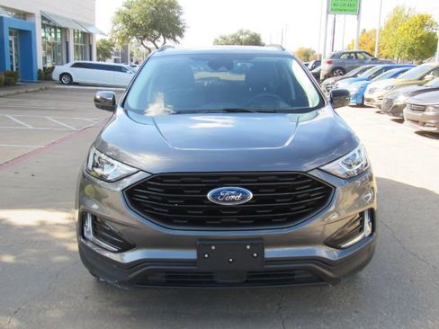 Used 2022 Ford Edge SEL w/ Sport Appearance Package image 2