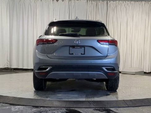 Used 2023 Buick Envision Essence image 9