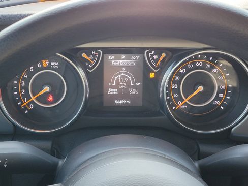 Used 2021 Jeep Gladiator Sport image 24