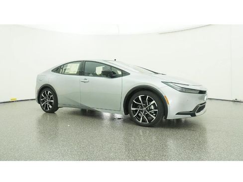 New 2026 Toyota Prius Plug-In Hybrid image 28