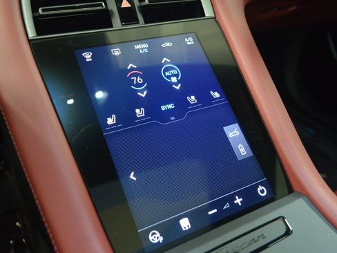 New 2025 Porsche Taycan 4S AWD/4WD image 33