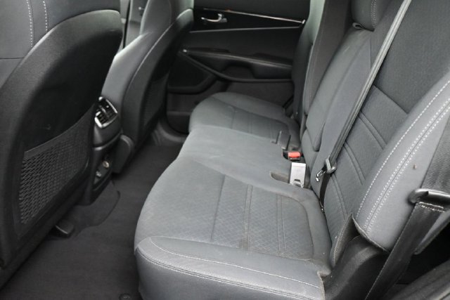 Used 2018 Kia Sorento AWD image 28