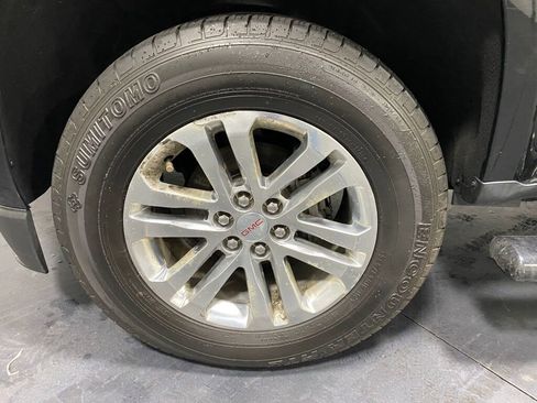 Used 2016 GMC Canyon SLT w/ Driver Alert Package image 5