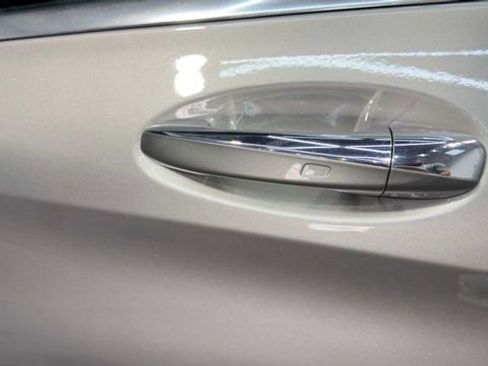 Used 2021 Mercedes-Benz C 300 Sedan image 11