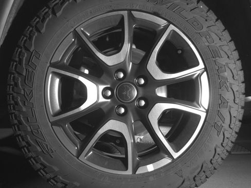 Used 2025 Jeep Compass Trailhawk AWD/4WD image 14