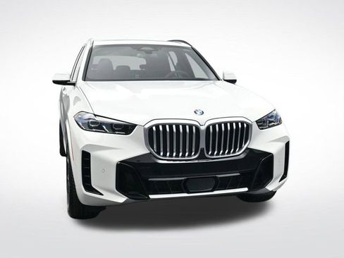New 2026 BMW X5 xDrive40i w/ M Sport Package image 11