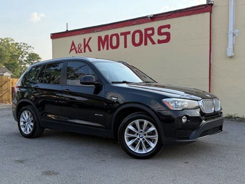 Used 2017 BMW X3 sDrive28i RWD image 1