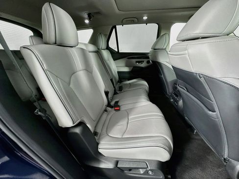 Certified 2025 Honda Pilot Elite image 30
