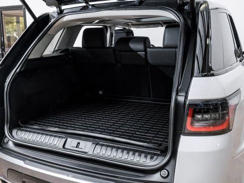 Used 2019 Land Rover Range Rover Sport HSE image 25