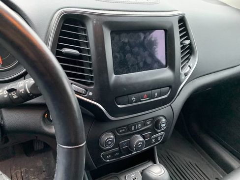 Used 2021 Jeep Cherokee Latitude Lux AWD/4WD image 9