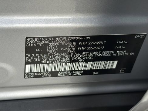 Used 2025 Toyota RAV4 LE AWD/4WD image 31