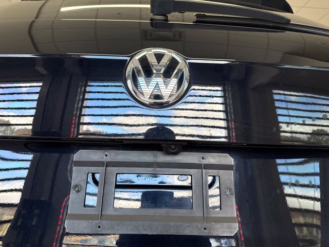 Used 2021 Volkswagen Tiguan SE R-Line AWD/4WD image 19