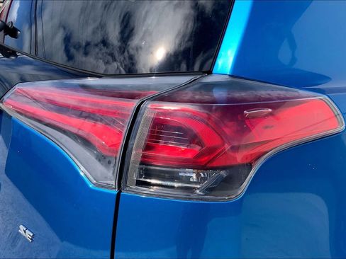 Used 2016 Toyota RAV4 SE FWD image 32