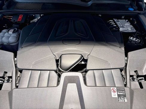 New 2026 Porsche Cayenne AWD/4WD image 20