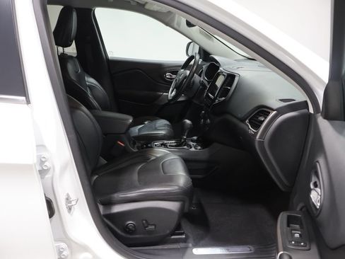 Used 2019 Jeep Cherokee Limited AWD/4WD image 24