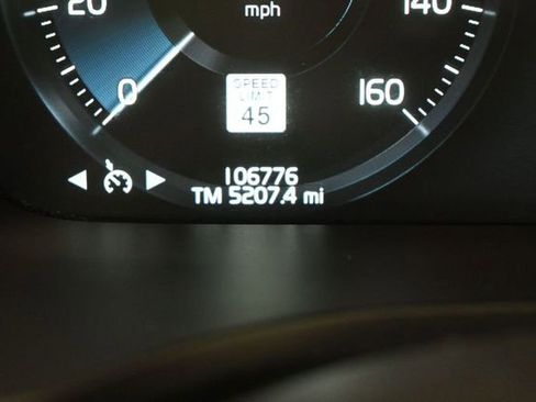 Used 2020 Volvo S60 T5 Momentum w/ Protection Package Premier FWD image 18