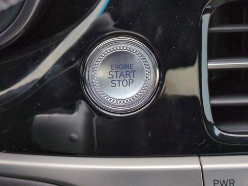 Used 2025 Genesis G70 2.5T w/ Sport Prestige Package image 24