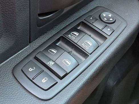 Used 2014 RAM 1500 Express image 33