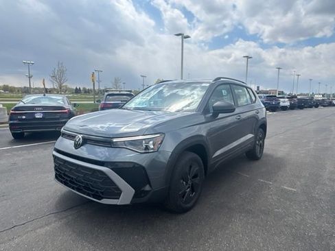 New 2026 Volkswagen Taos S FWD image 8