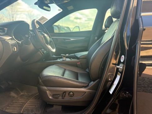 Used 2021 INFINITI QX50 Luxe w/ Appearance Package image 25