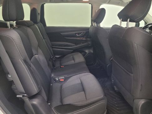 Used 2023 Subaru Ascent Premium AWD/4WD image 19