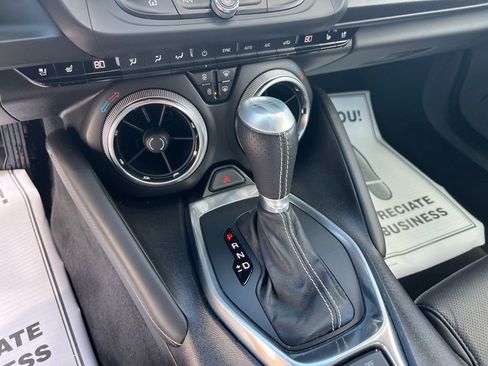 Used 2017 Chevrolet Camaro SS image 15