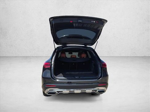 Certified 2026 Mercedes-Benz GLC 300 image 7