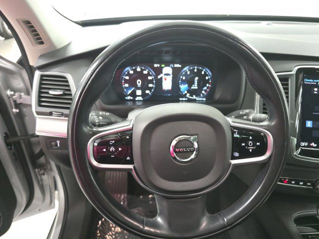 Used 2021 Volvo XC90 T5 Momentum w/ Climate Package AWD/4WD image 19
